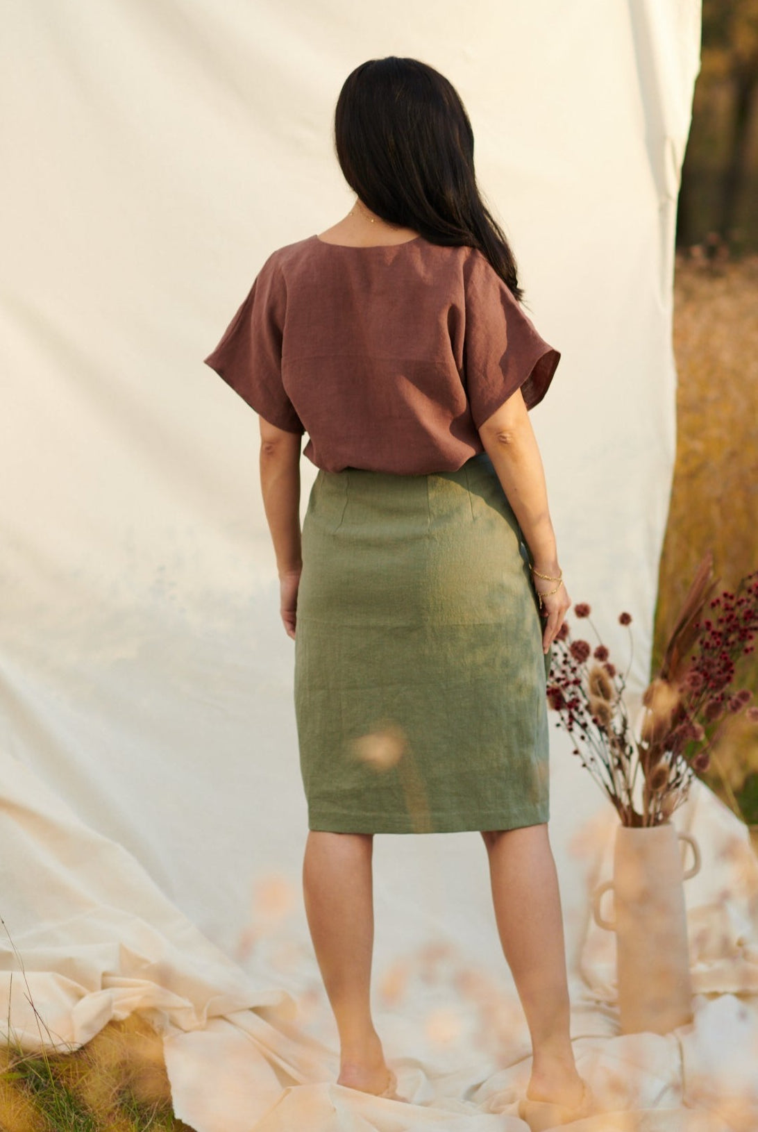 back view double waist darts wrap skirt modern sewing pattern knee length fitted shape easy to sew